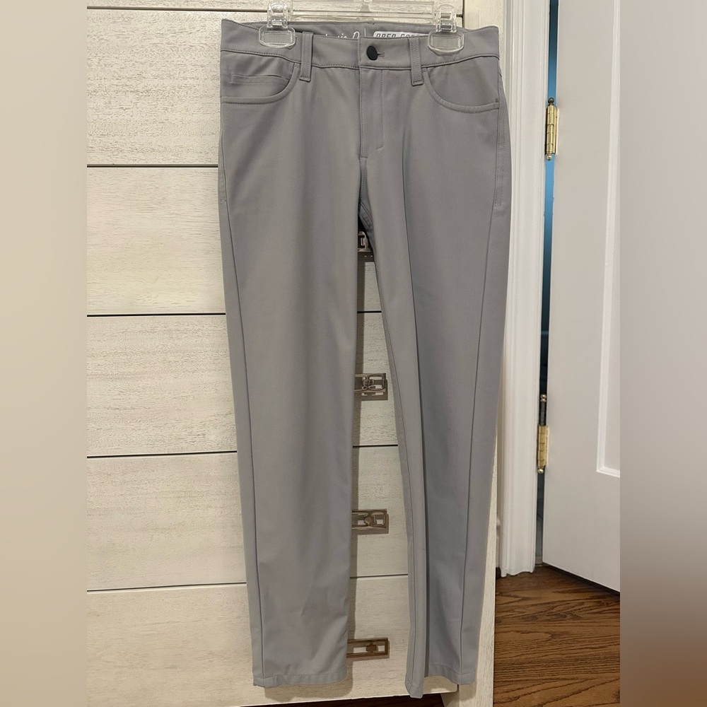 💙🔥worn once!  Johnnie-O boy’s Prep-formance pant in grey
